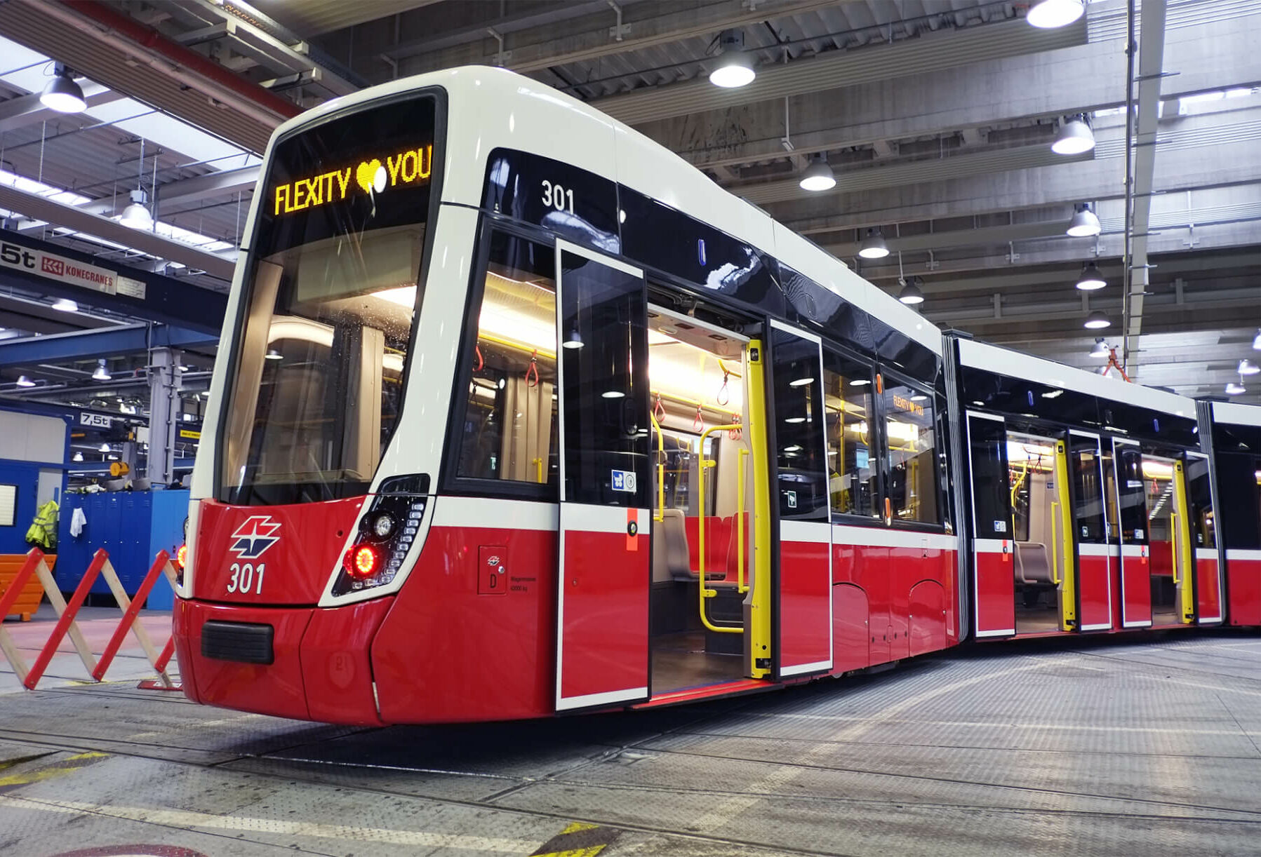 Industrial Design & Transportation Design - Döllmann Design + Architektur, Industrial Design, Transportation Design, a new vienna tram on opening, Alstom Flexity Wien Design