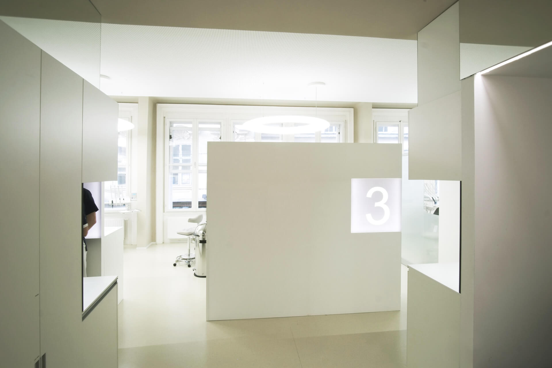 Kieferorthopädische Klinik, Praxiseinrichtung, modern Dentist